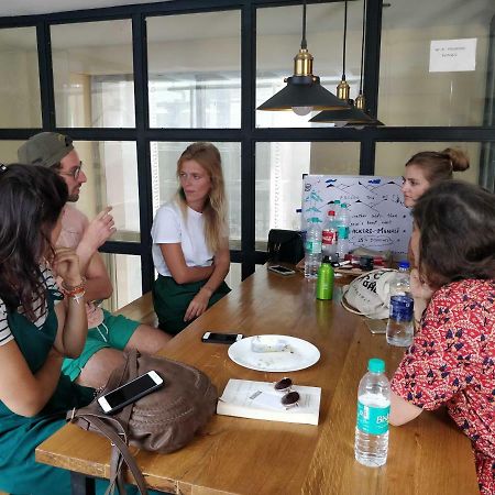 Хостел Madpackers Delhi West Нью-Дели Экстерьер фото